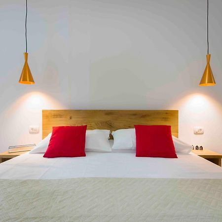 Hotel Bulli Croatia Donji Seget Exterior foto