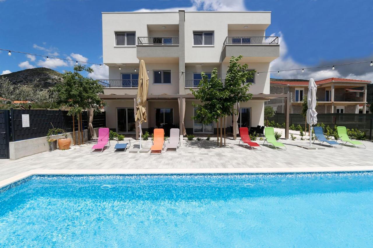 Hotel Bulli Croatia Donji Seget Exterior foto
